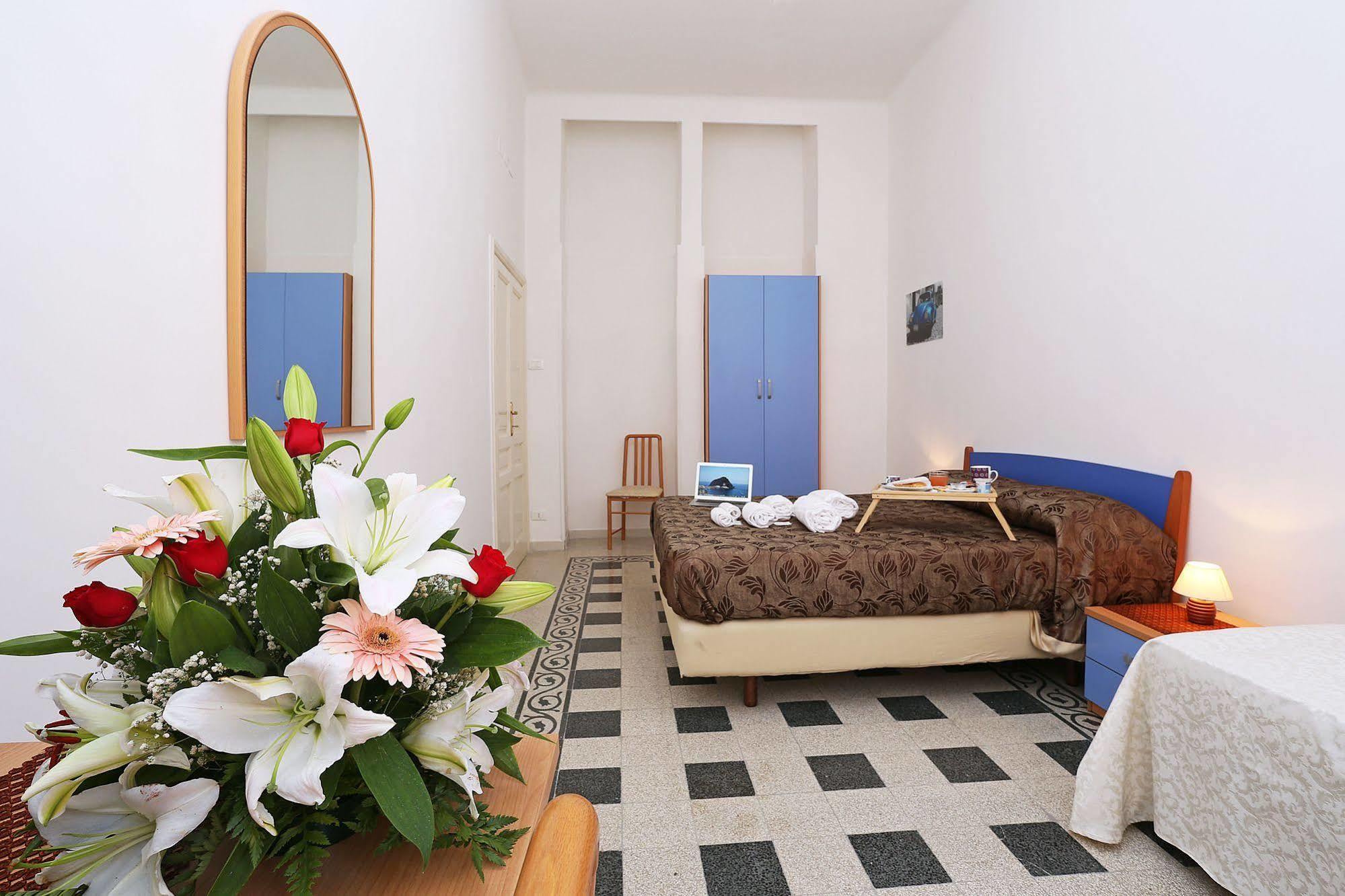 Bells Of Rome Hotel Buitenkant foto